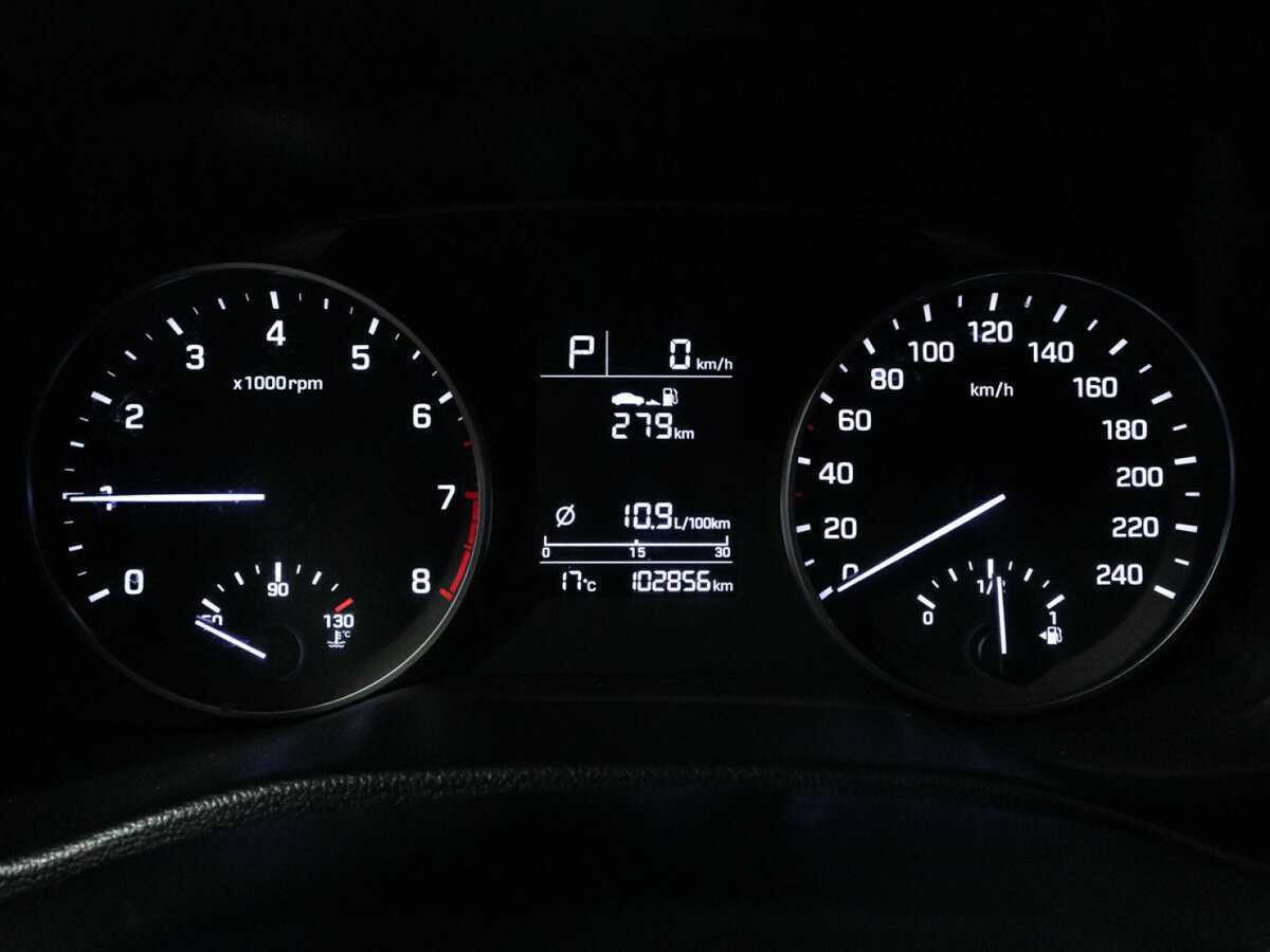 Б/У Хендай Елантра 2017 года. Фото: #11