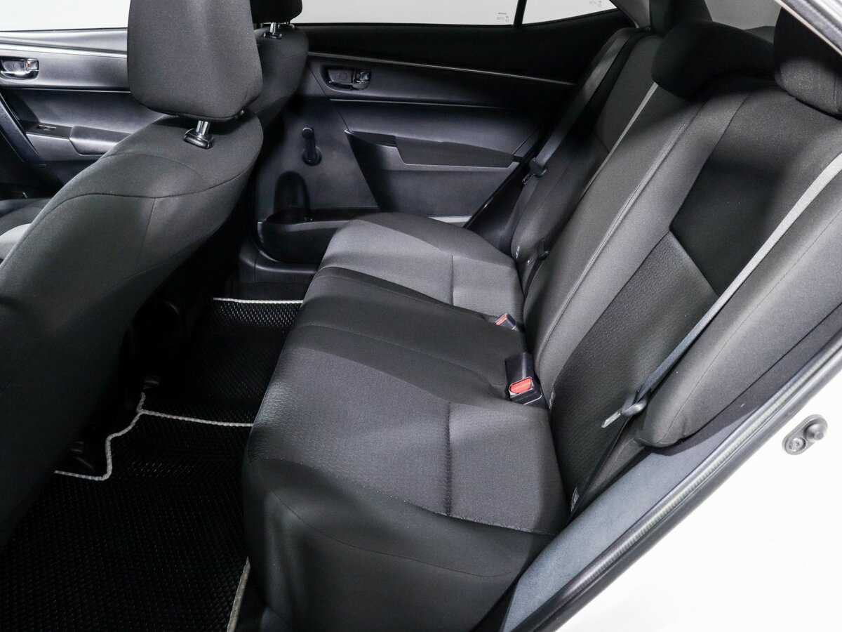 Б/У Тойота Королла 2014 года. Фото: #9