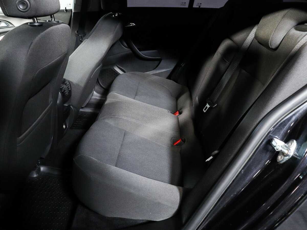 Б/У Опель Инсигния 2012 года. Фото: #4