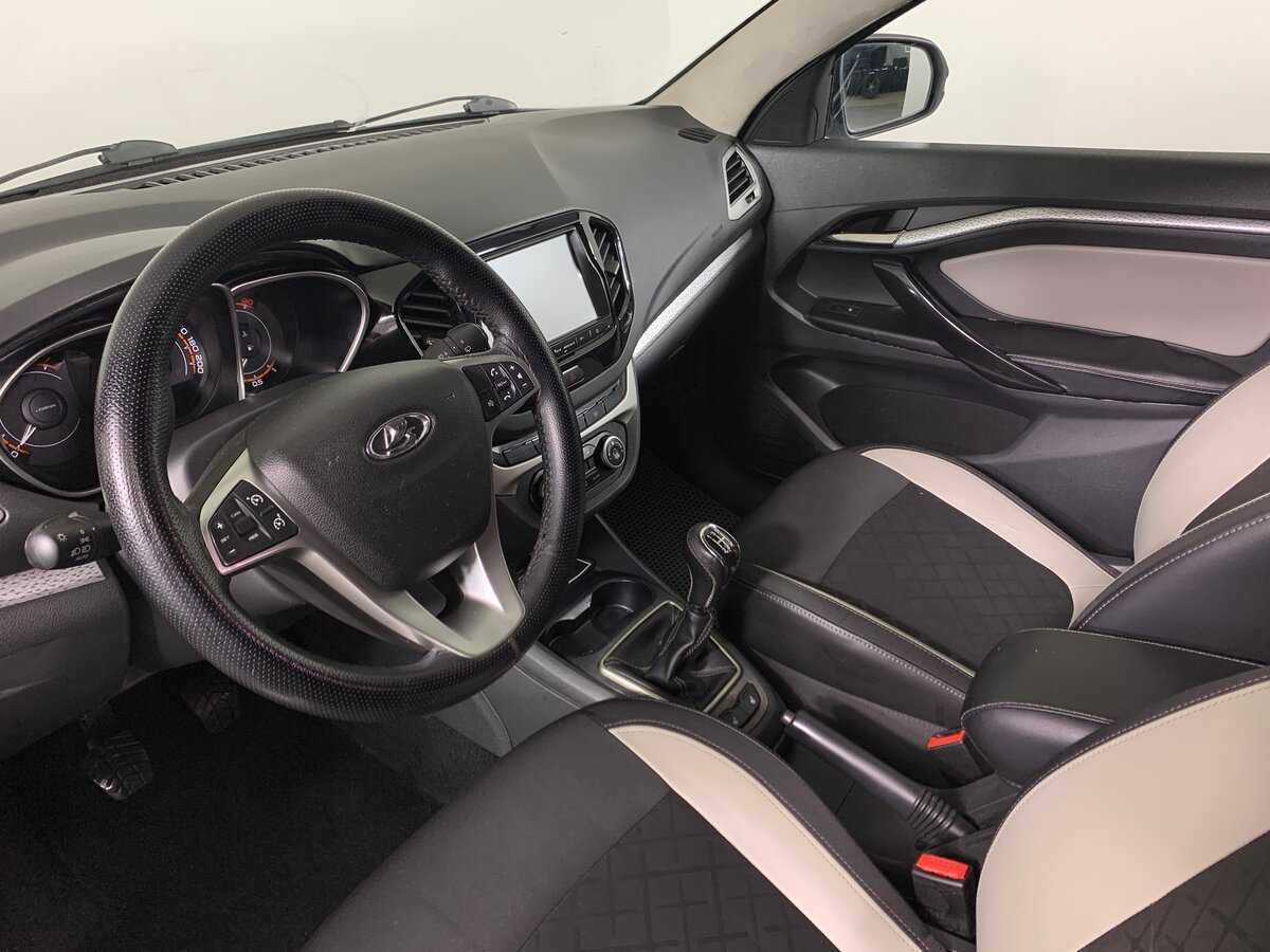 Б/У Лада (ВАЗ) Веста 2017 года. Фото: #11