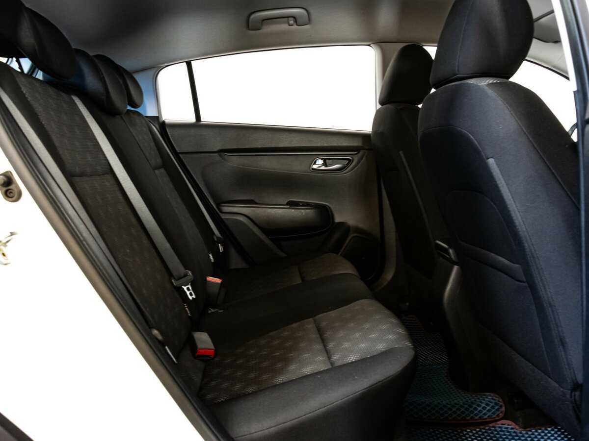 Б/У Киа Рио 2018 года. Фото: #14