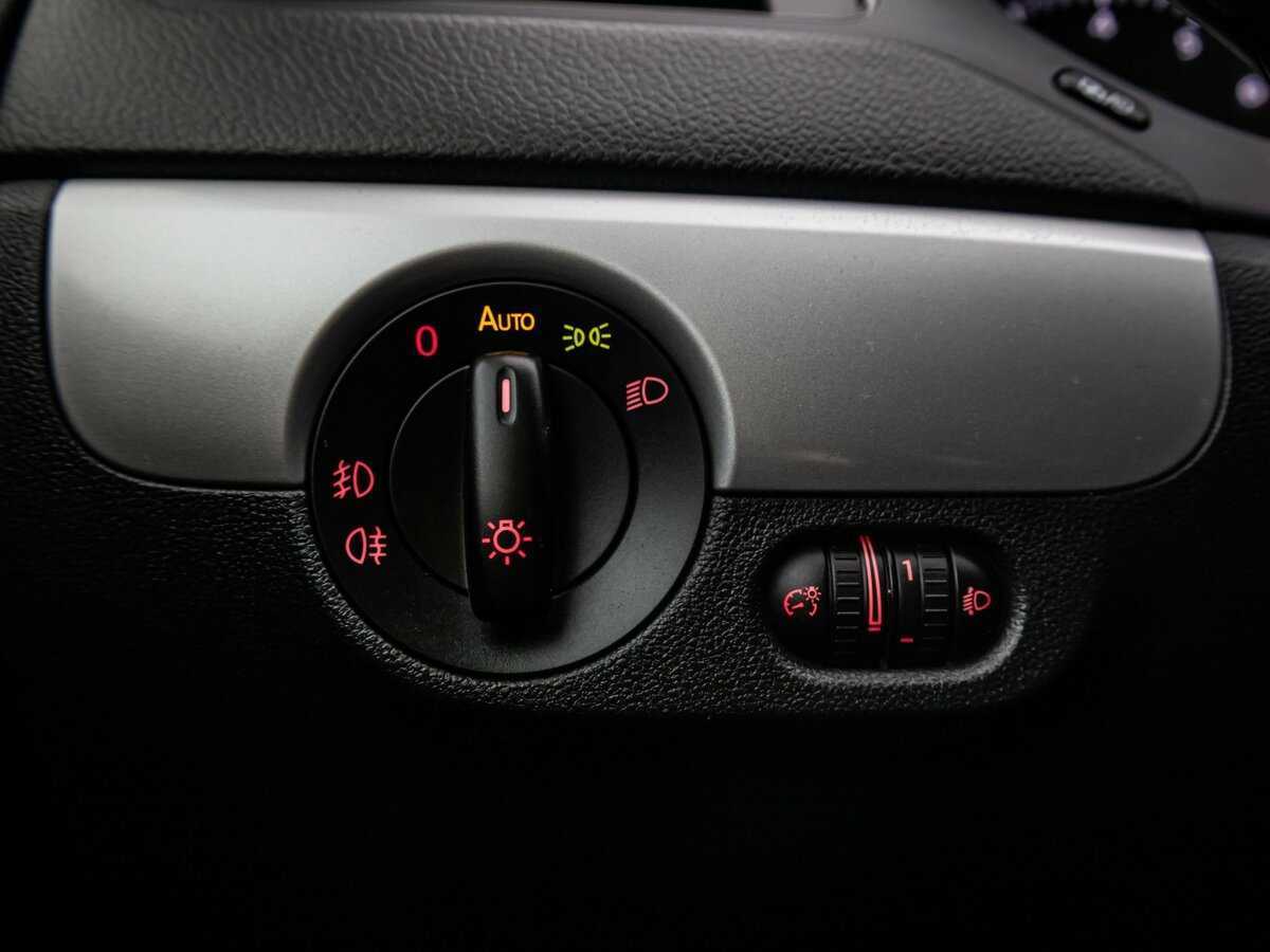 Б/У Фольксваген Джетта 2012 года. Фото: #16