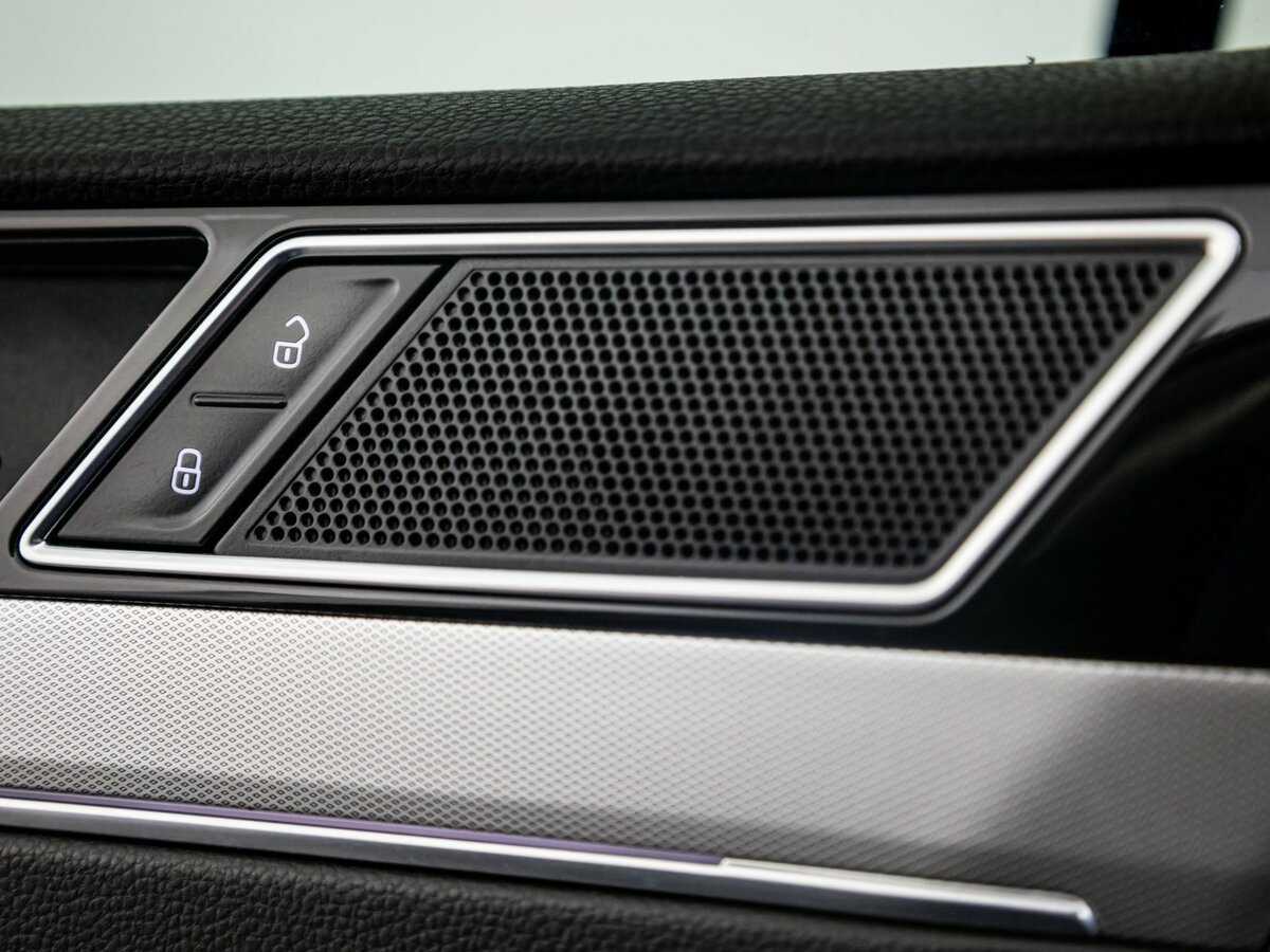 Б/У Фольксваген Пассат 2018 года. Фото: #17