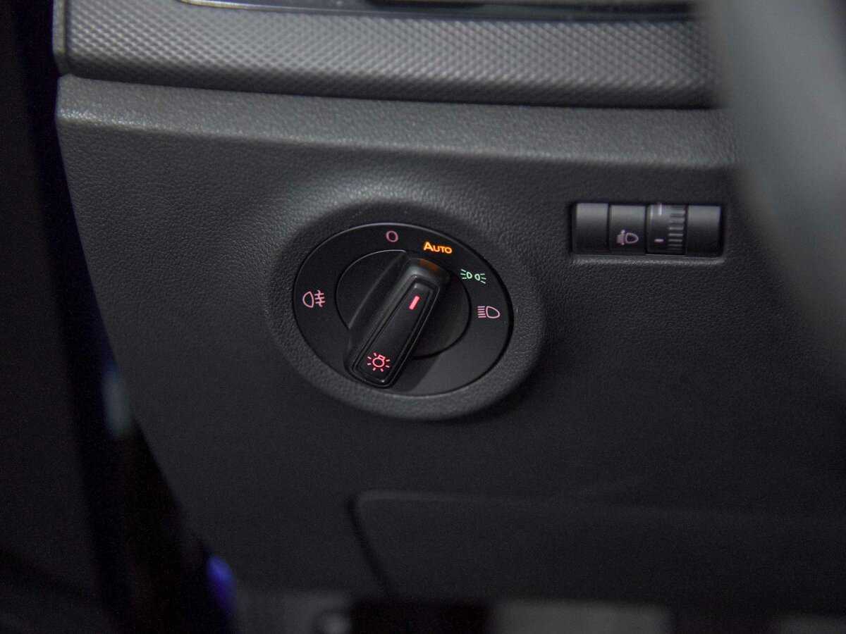 Б/У Фольксваген Поло 2020 года. Фото: #11