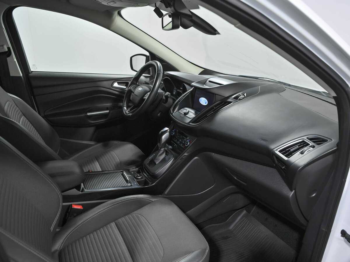 Б/У Форд Куга 2018 года. Фото: #16