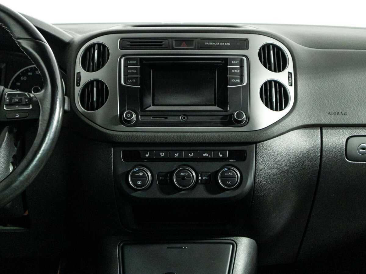 Б/У Фольксваген Тигуан 2015 года. Фото: #13