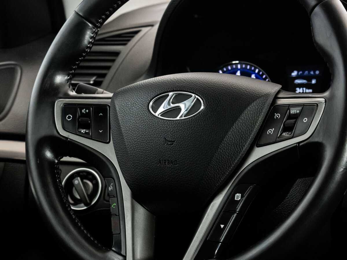 Б/У Хендай ай40 2015 года. Фото: #9