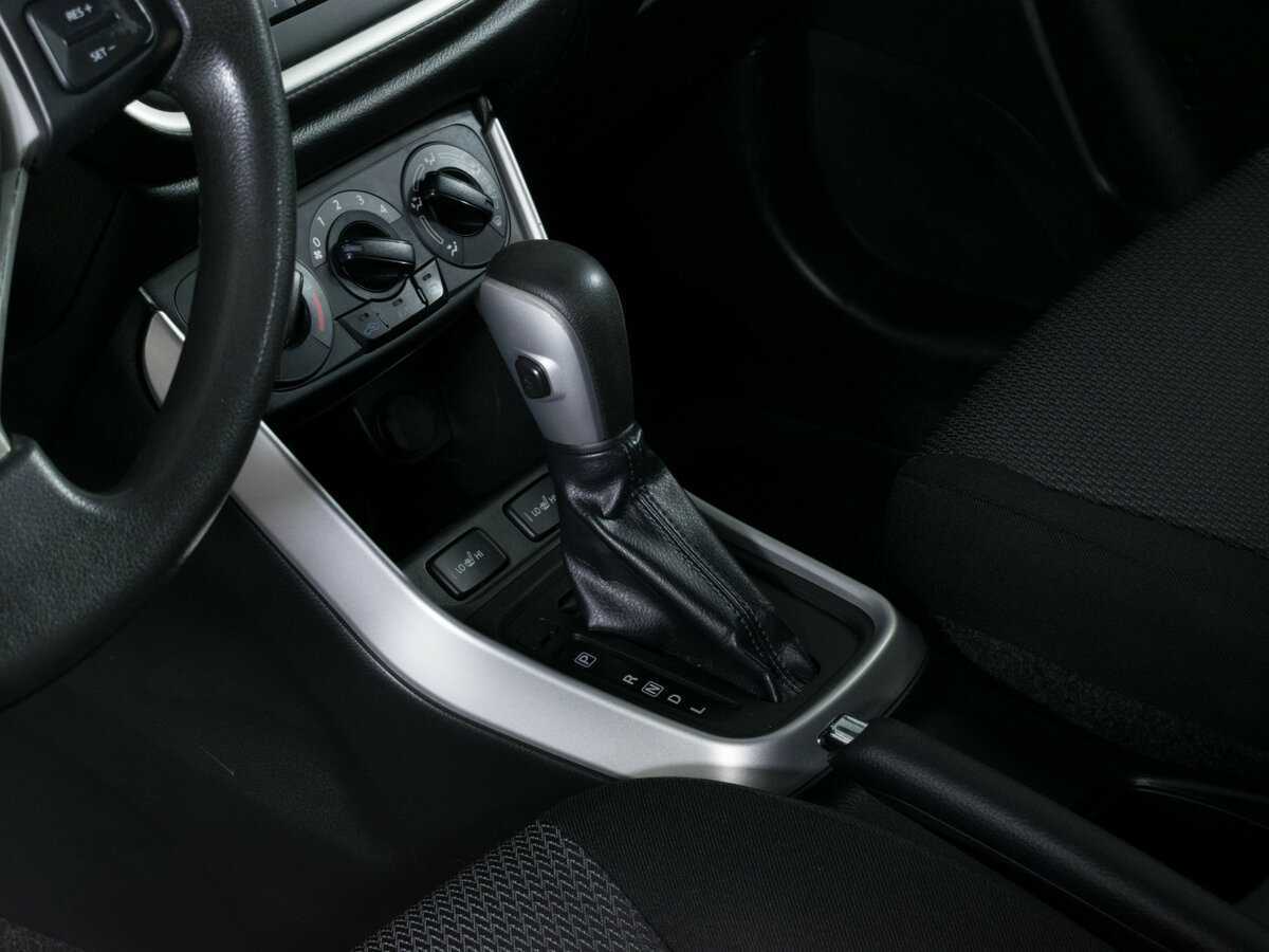 Б/У Сузуки С-Икс4 2014 года. Фото: #12