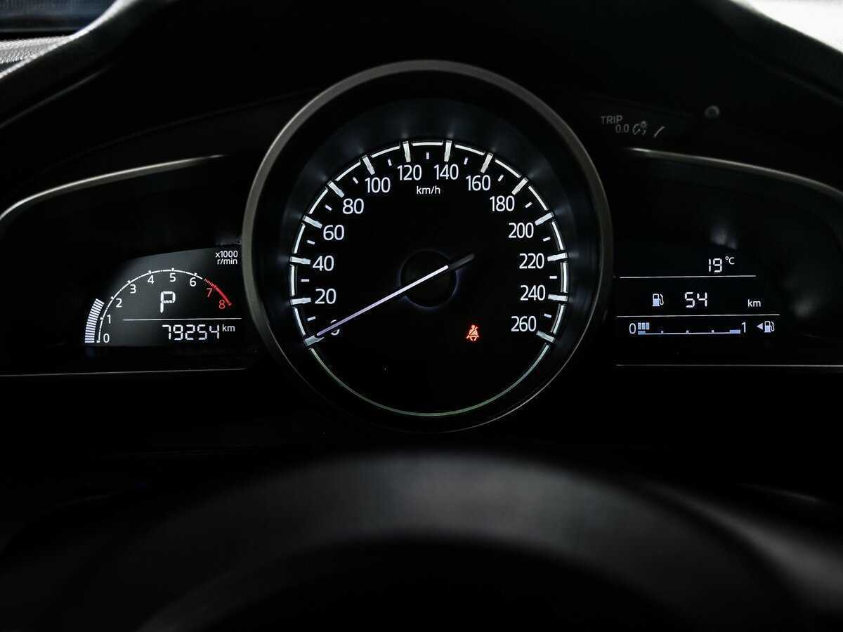 Б/У Мазда 3 2018 года. Фото: #9