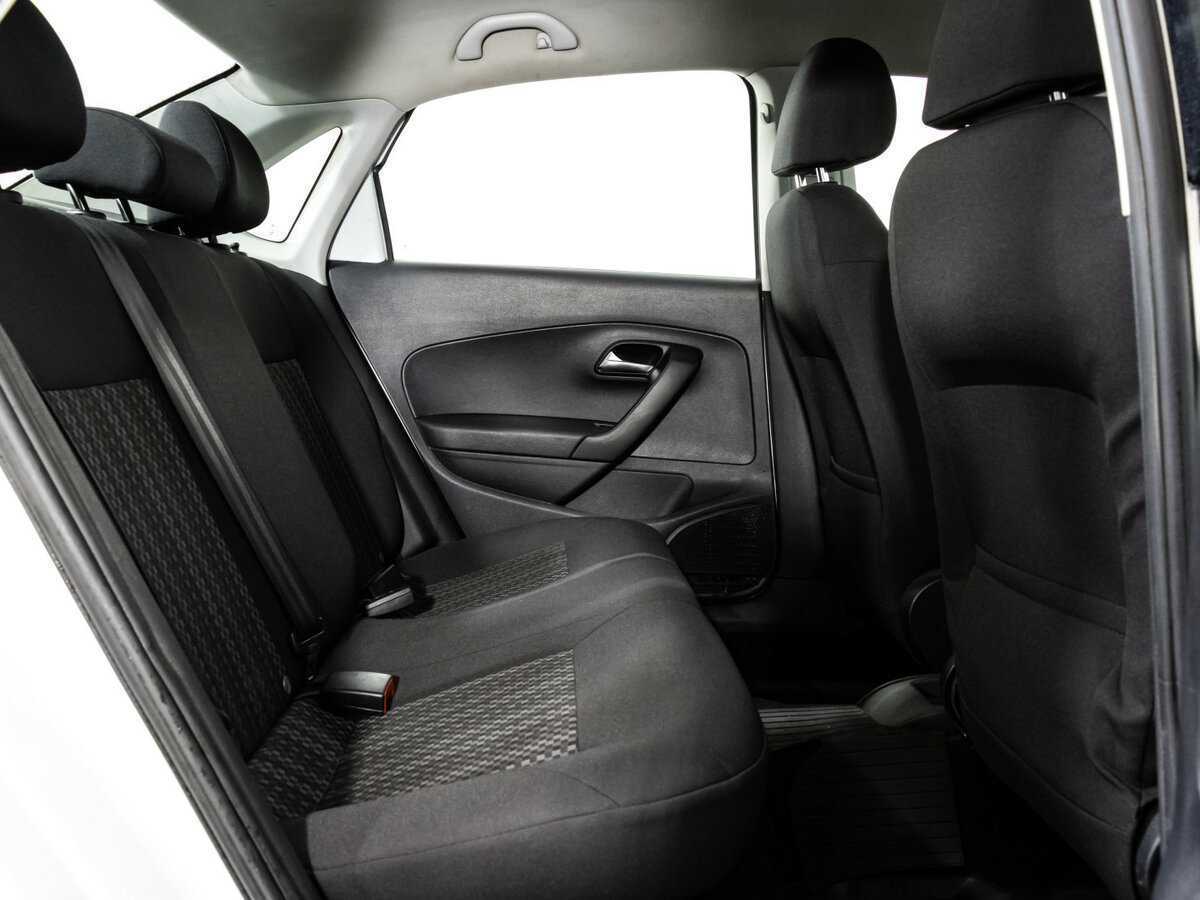 Б/У Фольксваген Поло 2017 года. Фото: #10