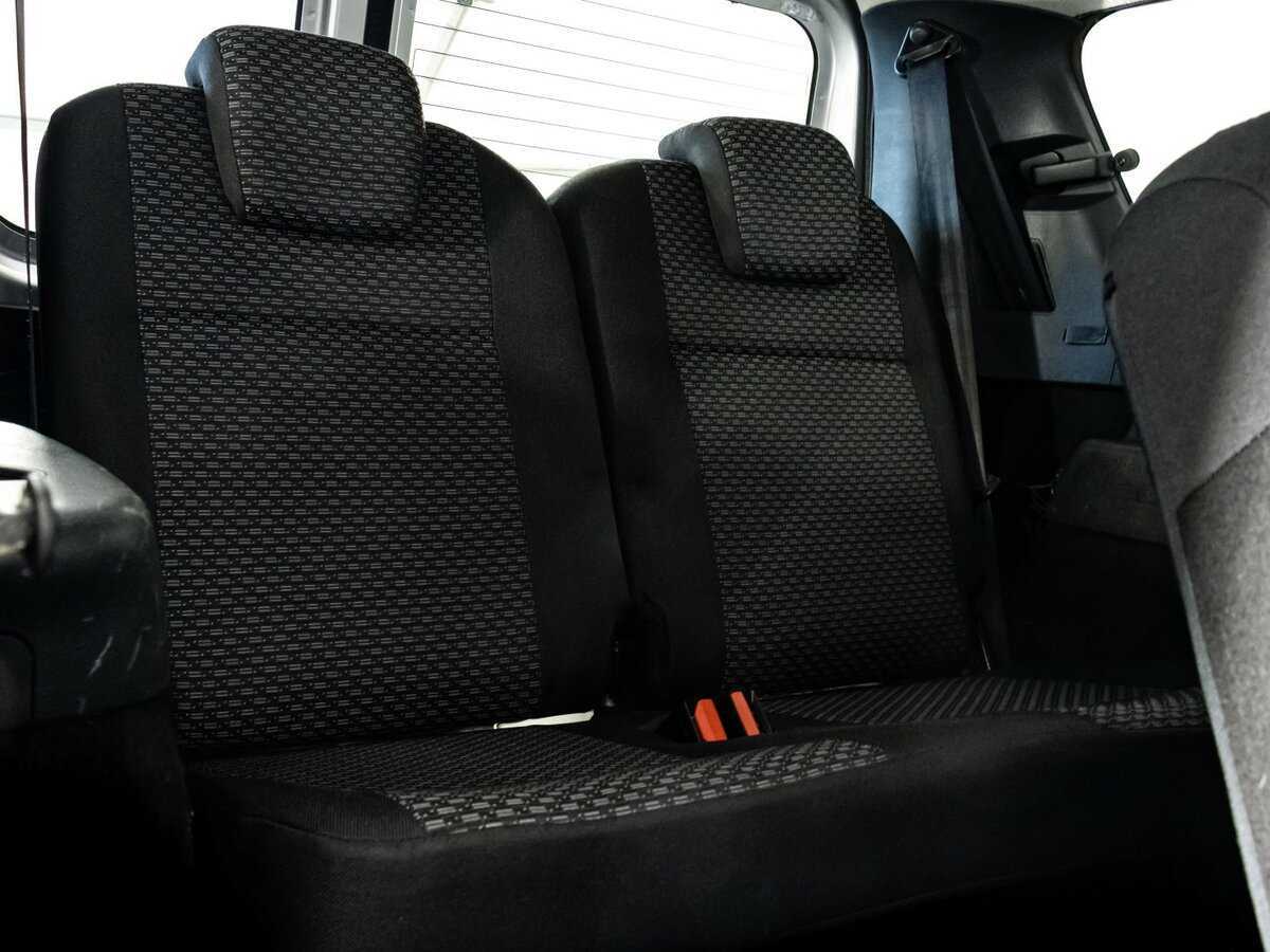 Б/У Лада (ВАЗ) Ларгус 2014 года. Фото: #11