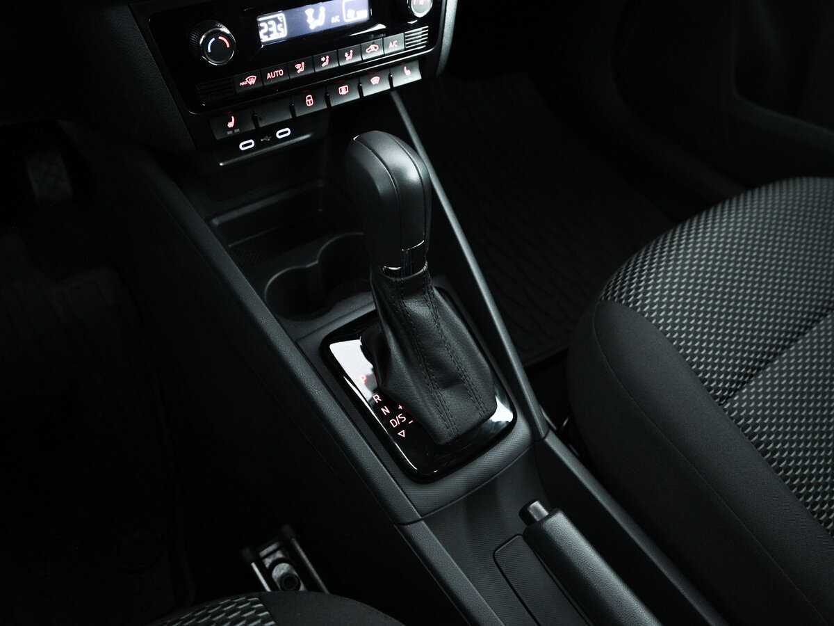 Б/У Фольксваген Поло 2020 года. Фото: #10