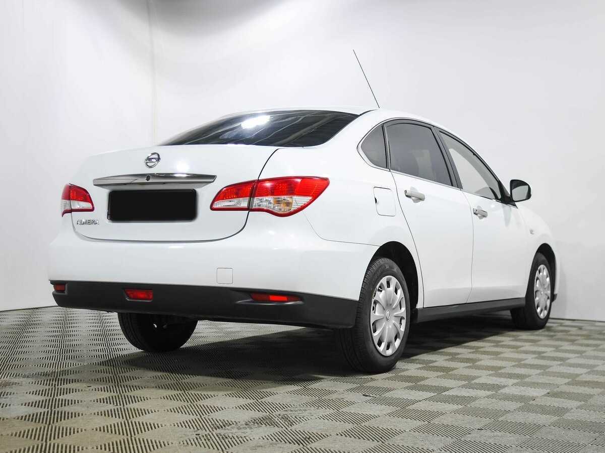 Б/У Ниссан Альмера 2014 года. Фото: #2