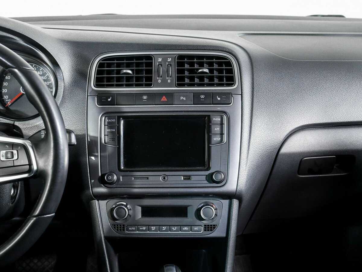 Б/У Фольксваген Поло 2019 года. Фото: #9