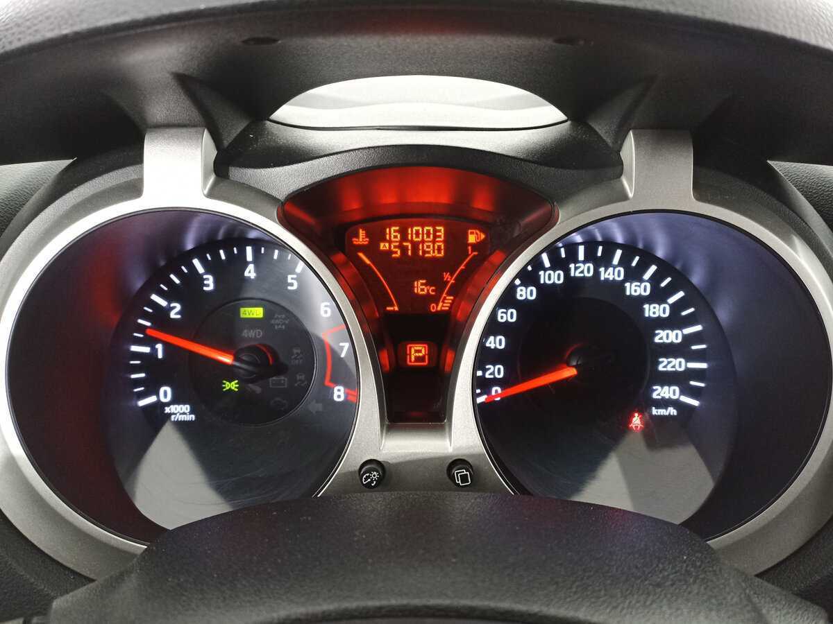 Б/У Ниссан Жук 2012 года. Фото: #12