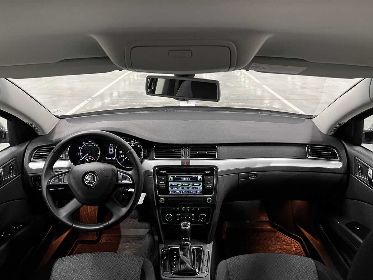 Б/У Шкода Суперб 2013 года. Фото: #13