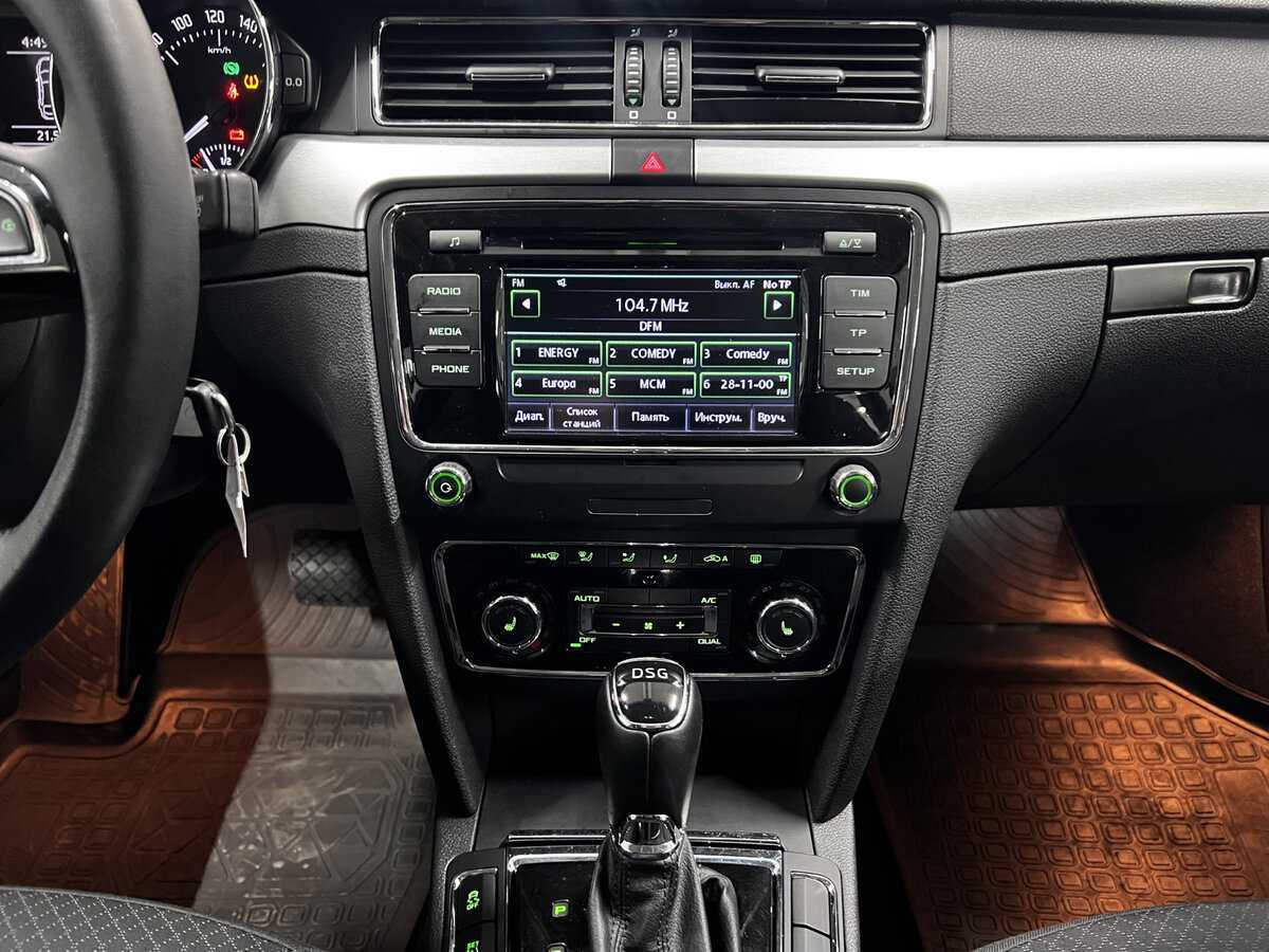 Б/У Шкода Суперб 2013 года. Фото: #14