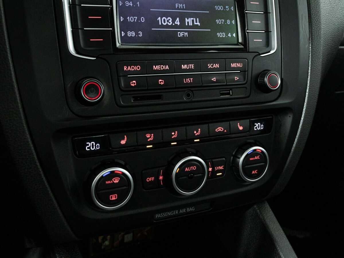 Б/У Фольксваген Джетта 2014 года. Фото: #14