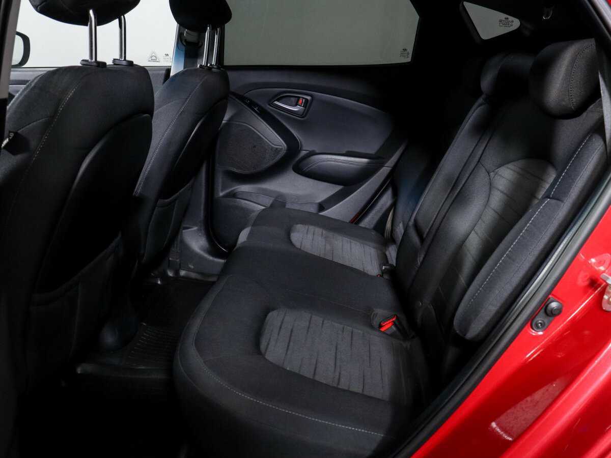 Б/У Хендай ай-икс35 2013 года. Фото: #9