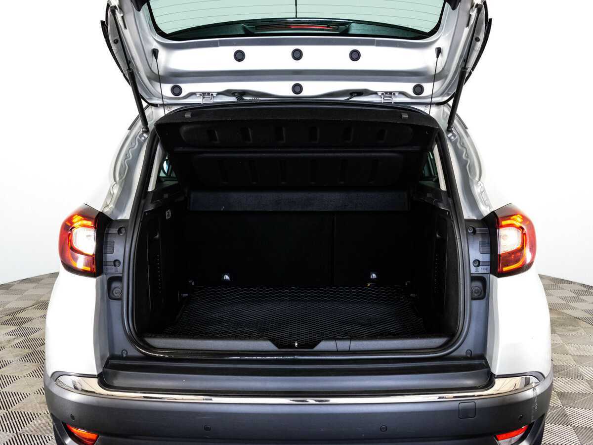 Б/У Рено Каптюр 2017 года. Фото: #18