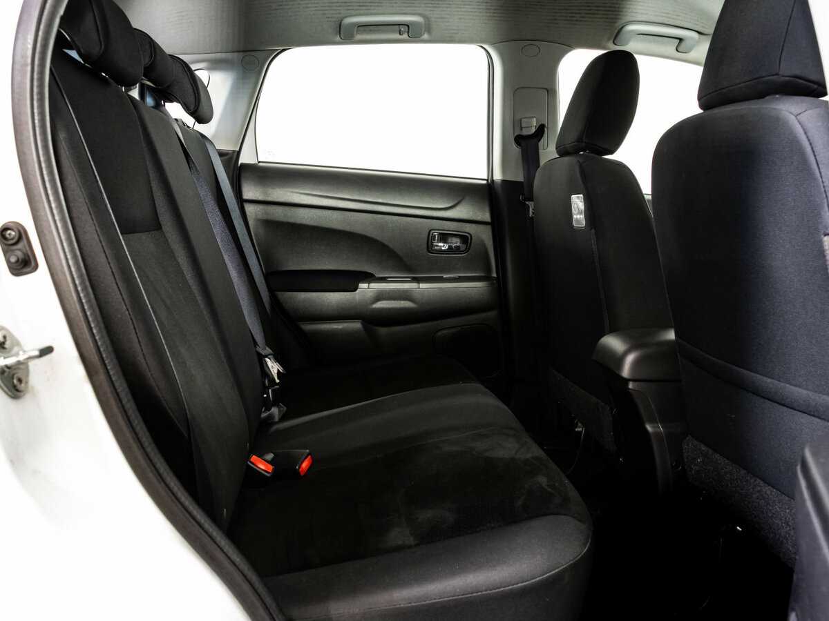 Б/У Митсубиши АС-Икс 2012 года. Фото: #10