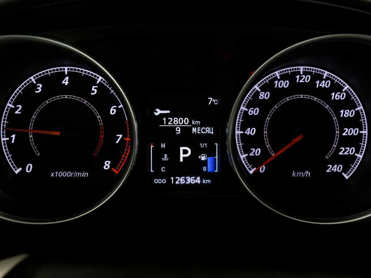 Б/У Митсубиши АС-Икс 2012 года. Фото: #13