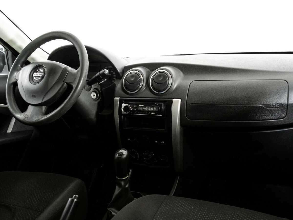 Б/У Ниссан Альмера 2013 года. Фото: #6