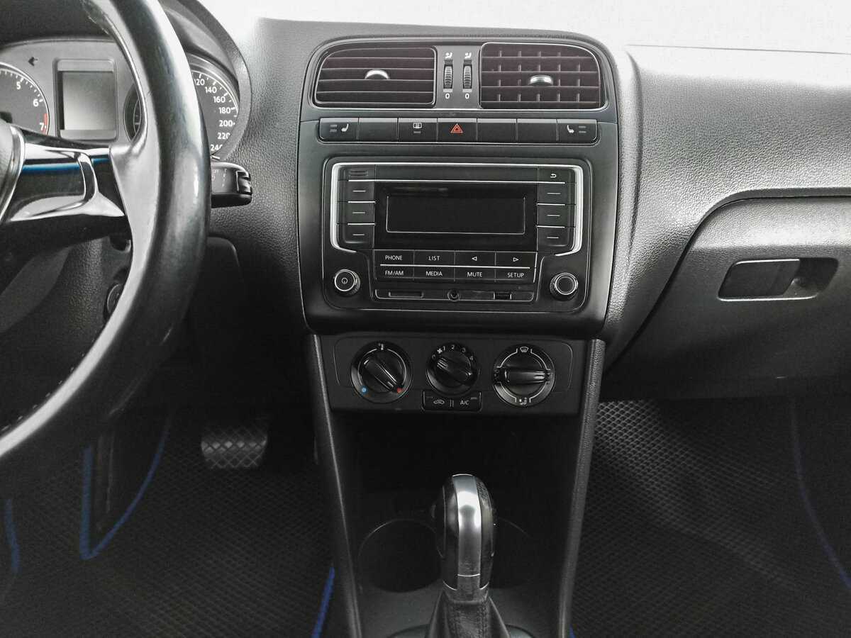 Б/У Фольксваген Поло 2016 года. Фото: #14