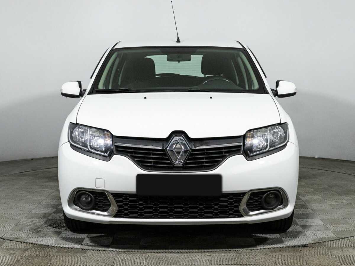 Б/У Рено Сандеро 2017 года. Фото: #1