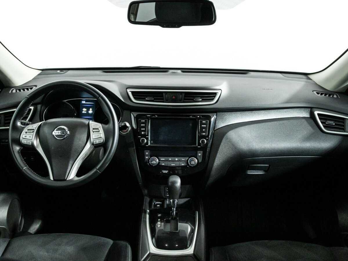 Б/У Ниссан Икс-Трейл 2015 года. Фото: #12