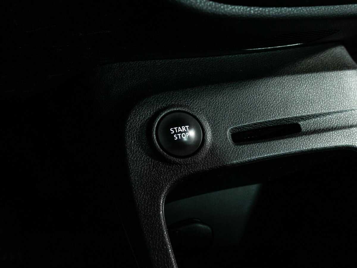 Б/У Рено Каптюр 2018 года. Фото: #17