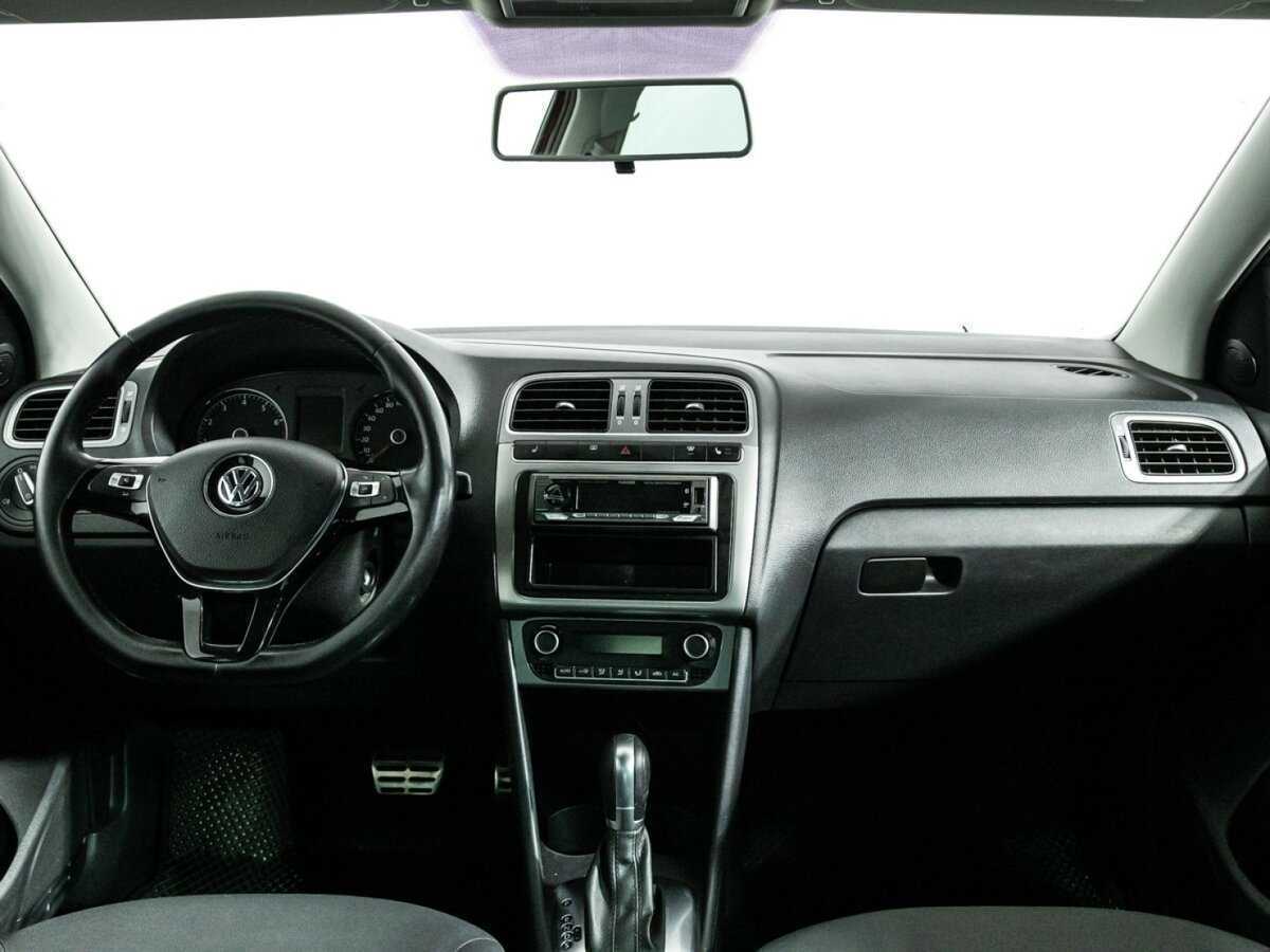 Б/У Фольксваген Поло 2016 года. Фото: #12