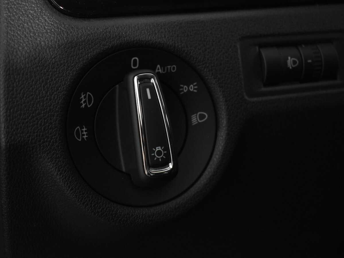 Б/У Шкода Рапид 2018 года. Фото: #17