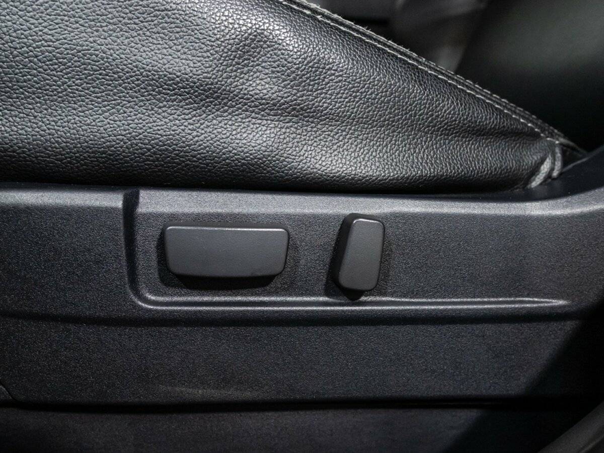 Б/У Митсубиши Оутлэндер 2013 года. Фото: #16