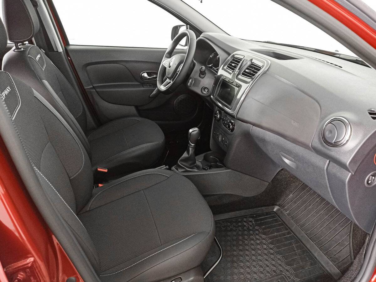 Б/У Рено Сандеро 2020 года. Фото: #9