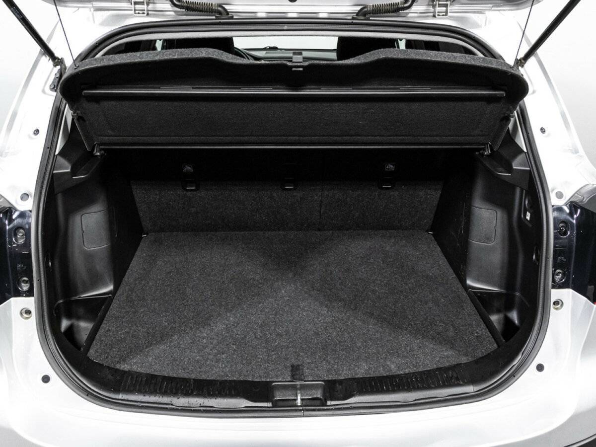 Б/У Сузуки С-Икс4 2016 года. Фото: #14