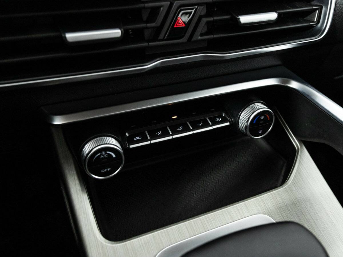 Б/У Джили Кулрэй 2022 года. Фото: #17