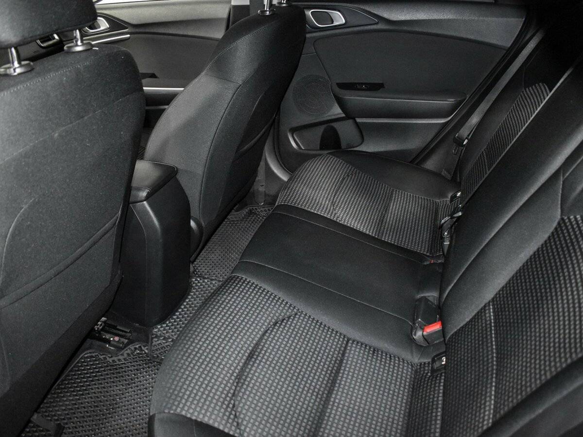 Б/У Киа Сид 2019 года. Фото: #9