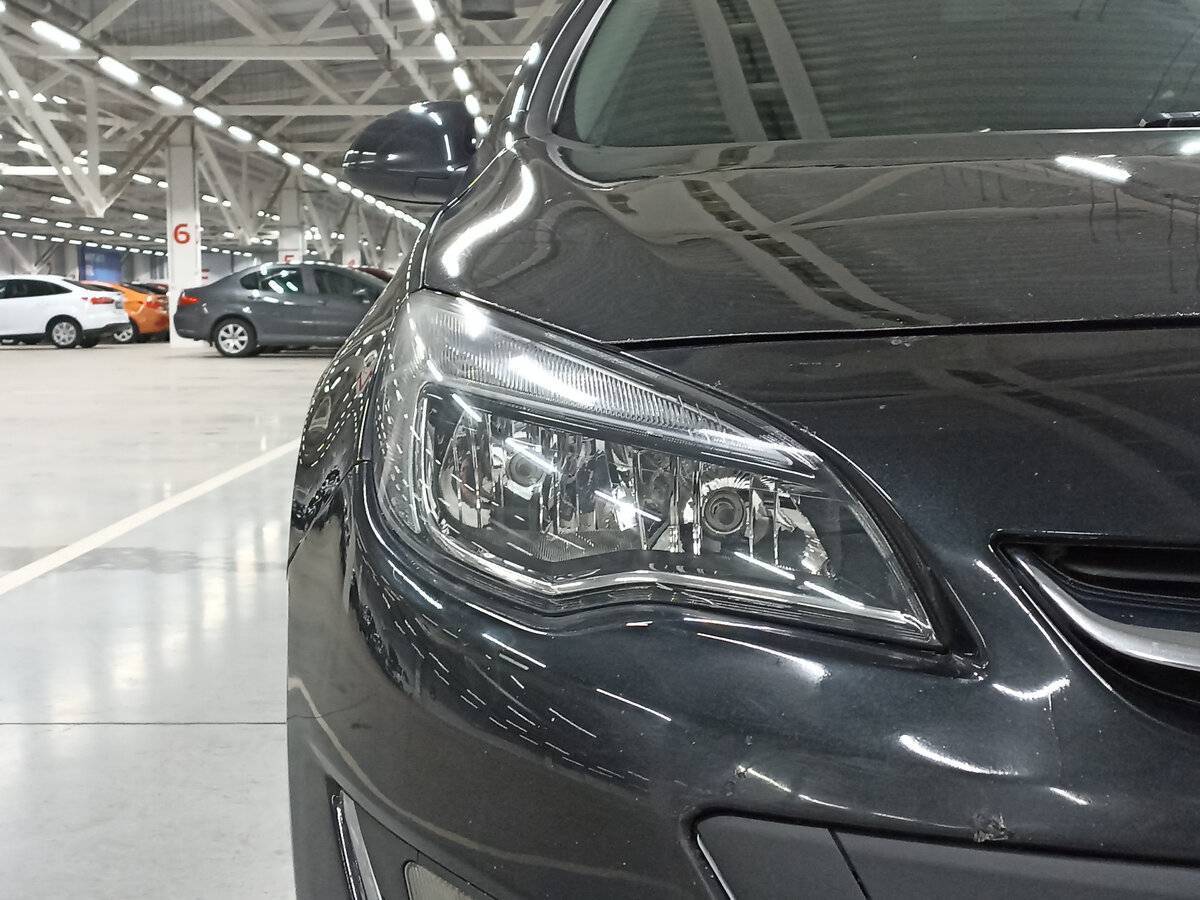 Б/У Опель Астра 2012 года. Фото: #16