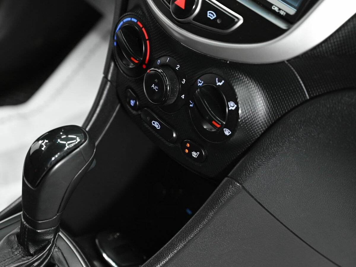 Б/У Хендай Солярис 2014 года. Фото: #11