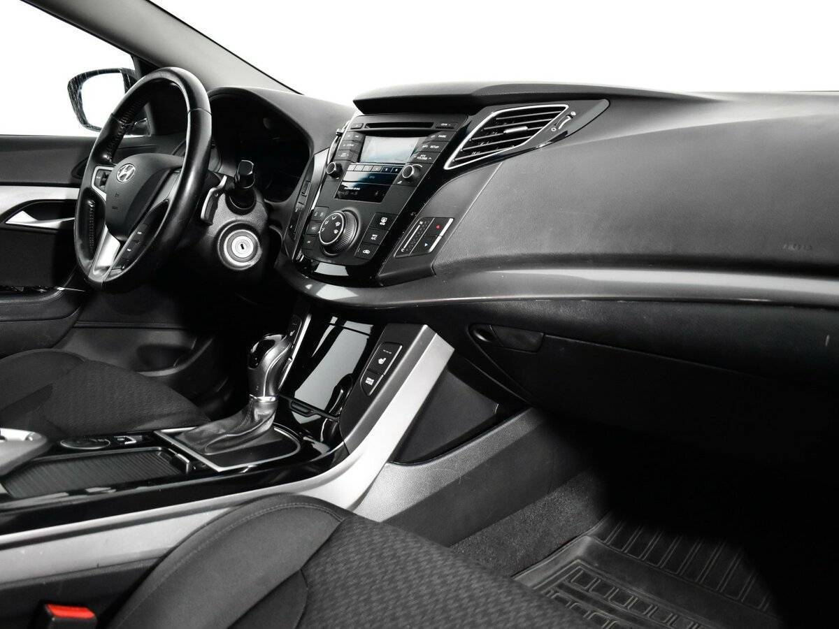 Б/У Хендай ай40 2014 года. Фото: #8