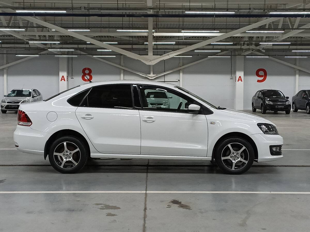 Б/У Фольксваген Поло 2016 года. Фото: #3