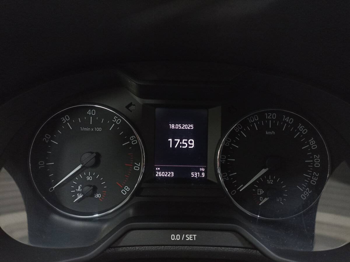 Б/У Шкода Октавия 2013 года. Фото: #12