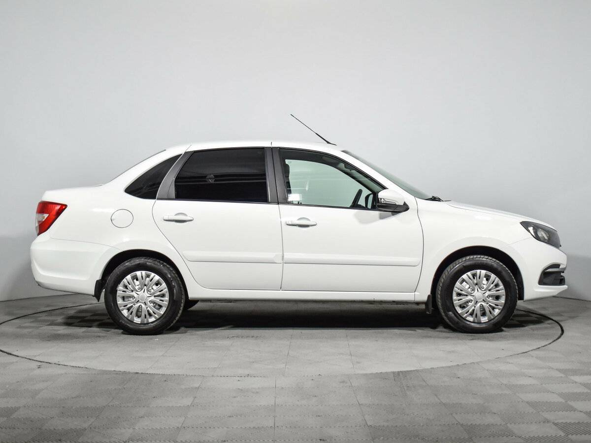 Б/У Лада (ВАЗ) Гранта 2020 года. Фото: #3