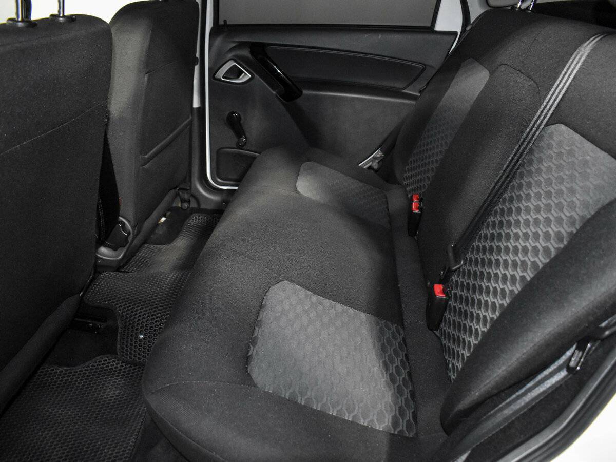 Б/У Лада (ВАЗ) Гранта 2020 года. Фото: #9