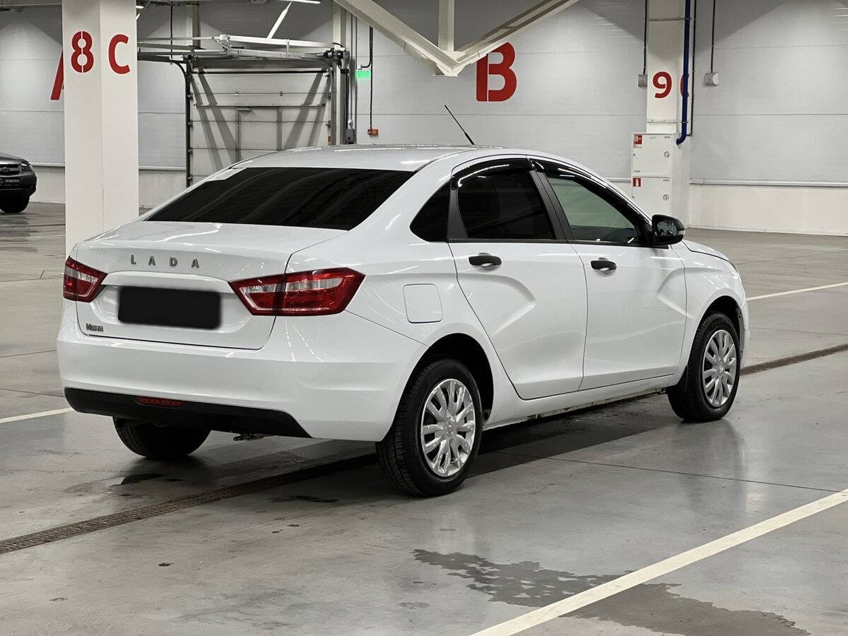 Б/У Лада (ВАЗ) Веста 2018 года. Фото: #4