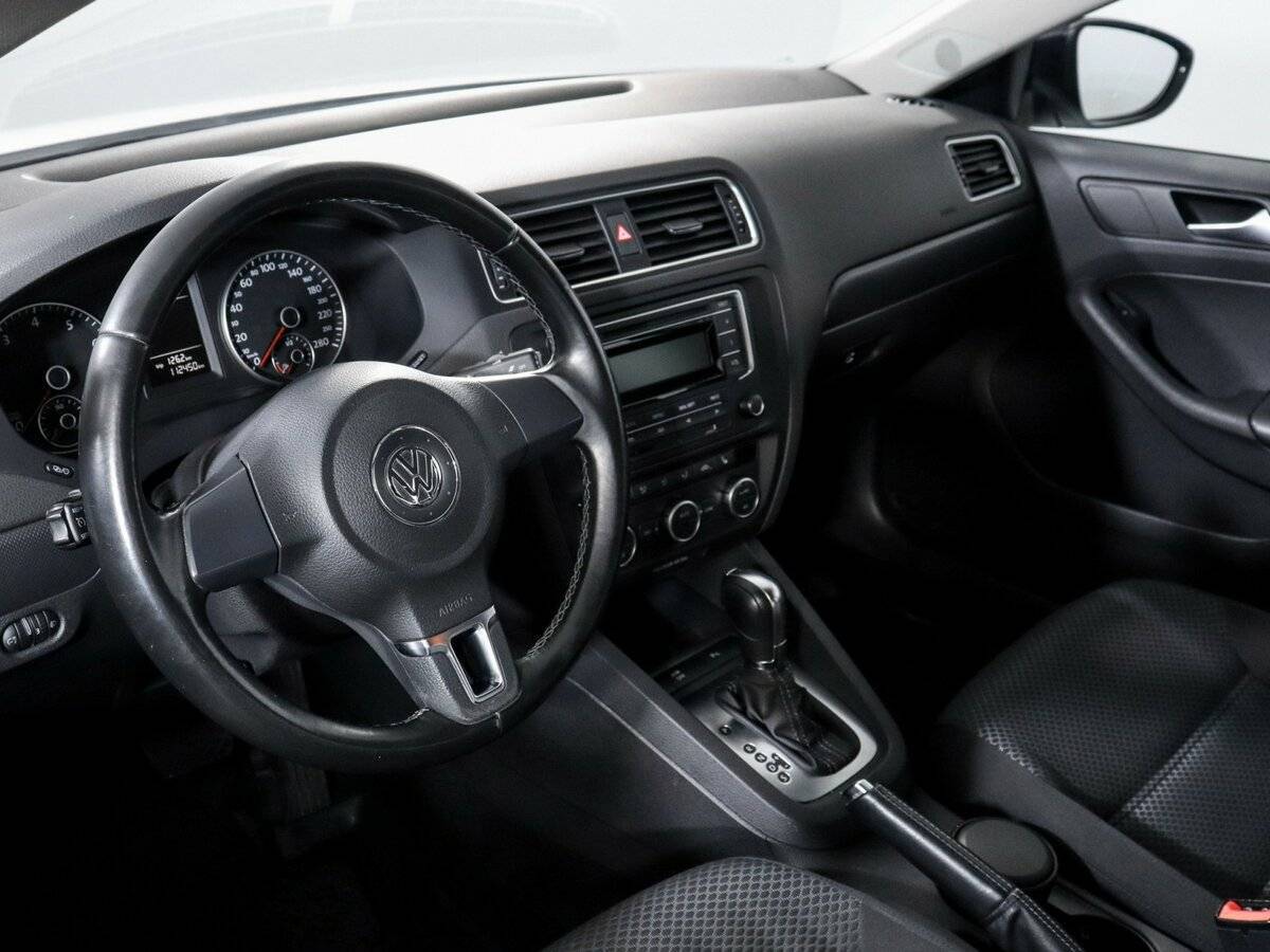 Б/У Фольксваген Джетта 2014 года. Фото: #11