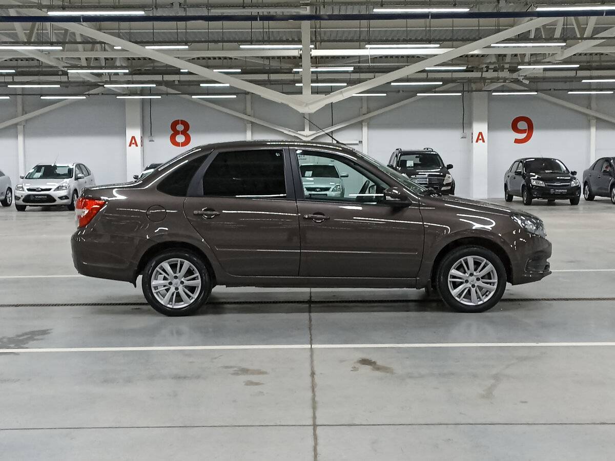 Б/У Лада (ВАЗ) Гранта 2022 года. Фото: #3