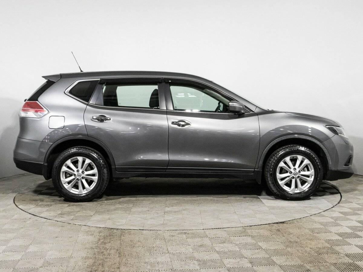 Б/У Ниссан Икс-Трейл 2015 года. Фото: #3