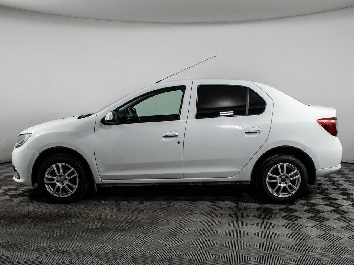 Б/У Рено Логан 2017 года. Фото: #7